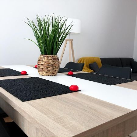 Grand Appartement Fonctionnel Proche Centre-Ville Saumur Esterno foto
