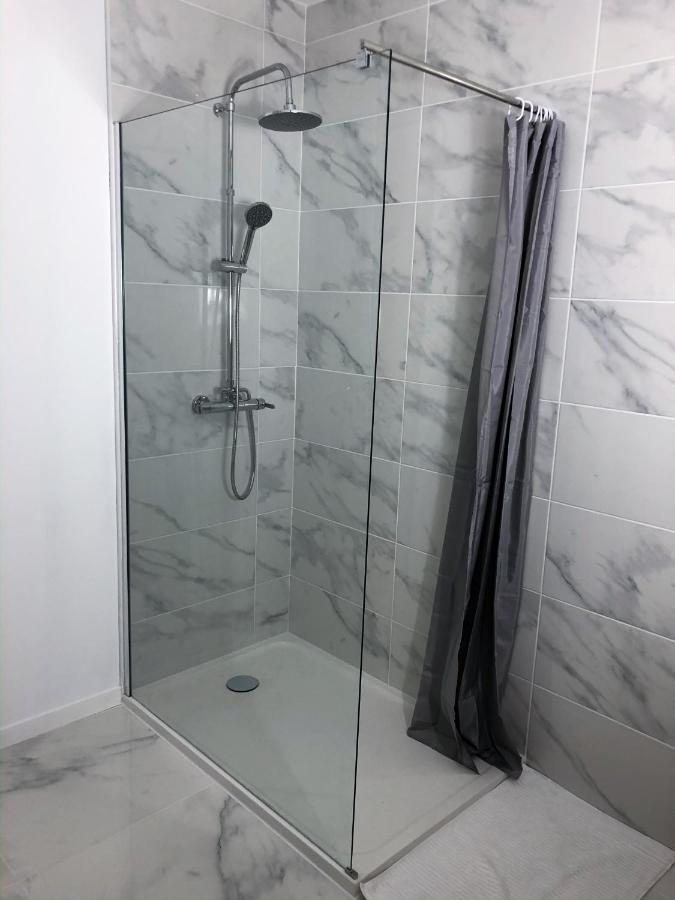 Grand Appartement Fonctionnel Proche Centre-Ville Saumur Esterno foto